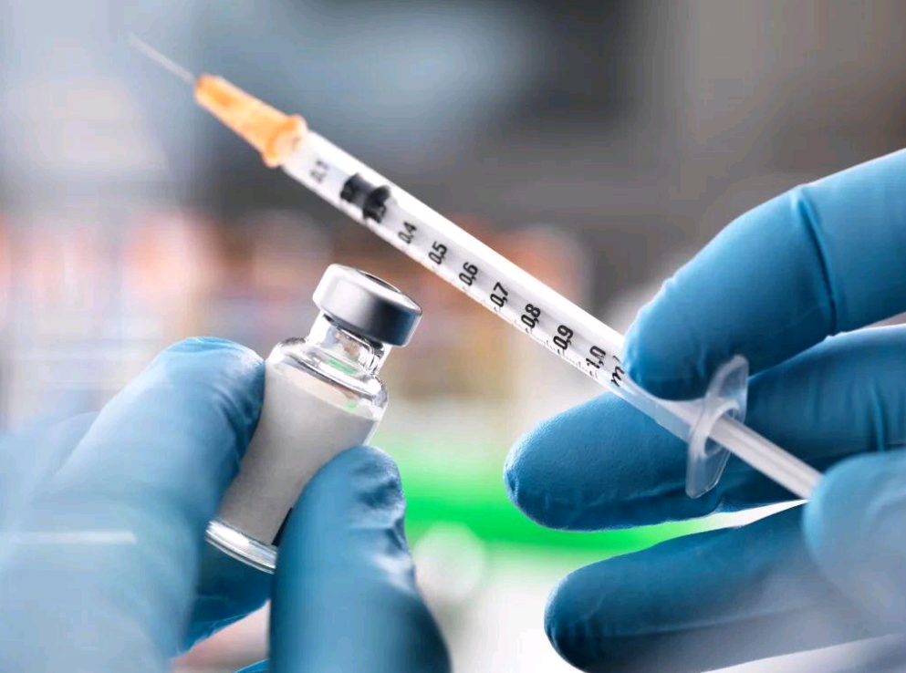 日本首例接种死亡!辉瑞疫苗再翻车,全球目光锁定美国