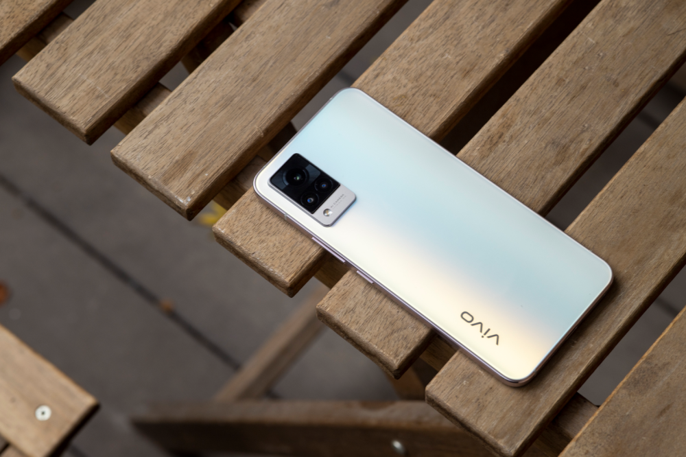 轻薄时尚 性能强劲 自拍出彩,vivo s9预售开启