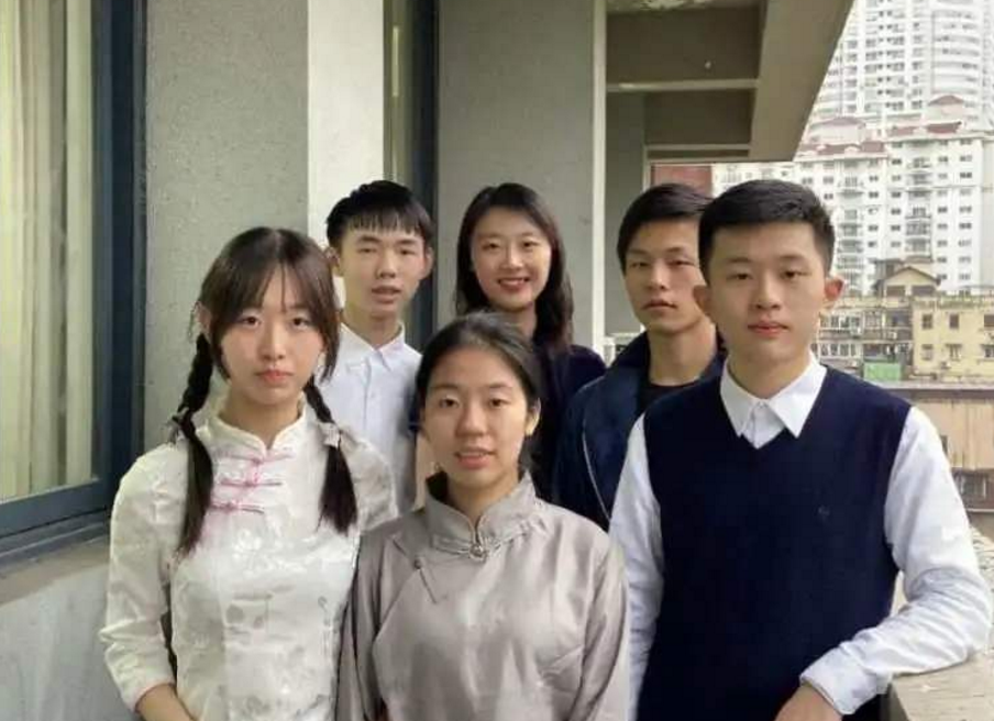 17岁考入"中科大"少年班,被质疑年龄大,网友:17岁还老