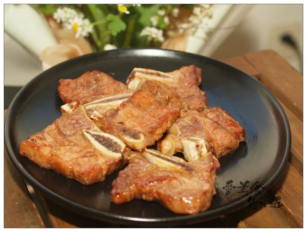 香煎牛仔骨,五分钟的快手美味
