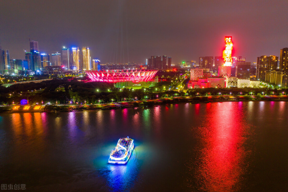 三龙湾夜游是佛山版的"珠江夜游",与广州版的差别究竟有多大呢?