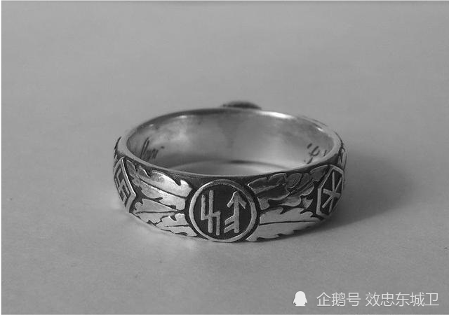 二战中,德国纳粹党卫军为什么要佩戴骷髅头戒指?是为了耍酷吗?