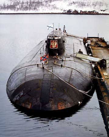 俄罗斯海军之殇库尔斯克号核潜艇沉没事故