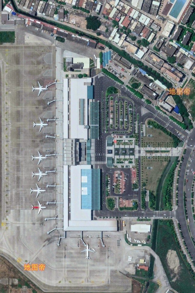 航拍泉州晋江国际机场,机场不算大,却很繁忙|机场