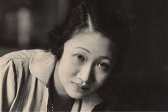 民国复旦校花严幼韵,112岁仍然坚持化妆,三个女儿个个