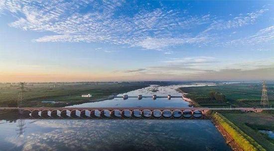 莱西 gdp_莱西拉姆(3)