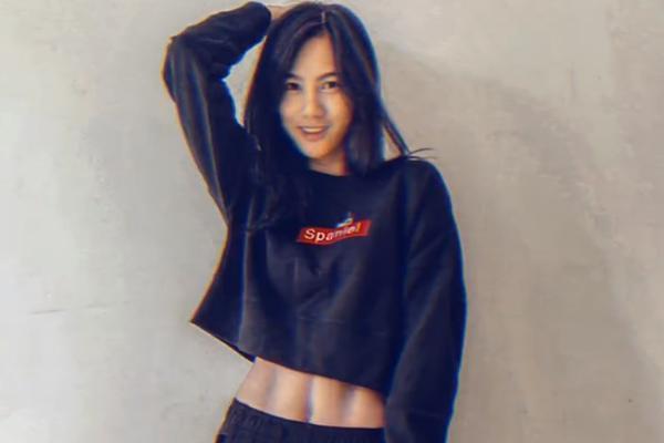 38岁美女老师走红,马甲线大长腿让人爱,坦言减肥方法很简单