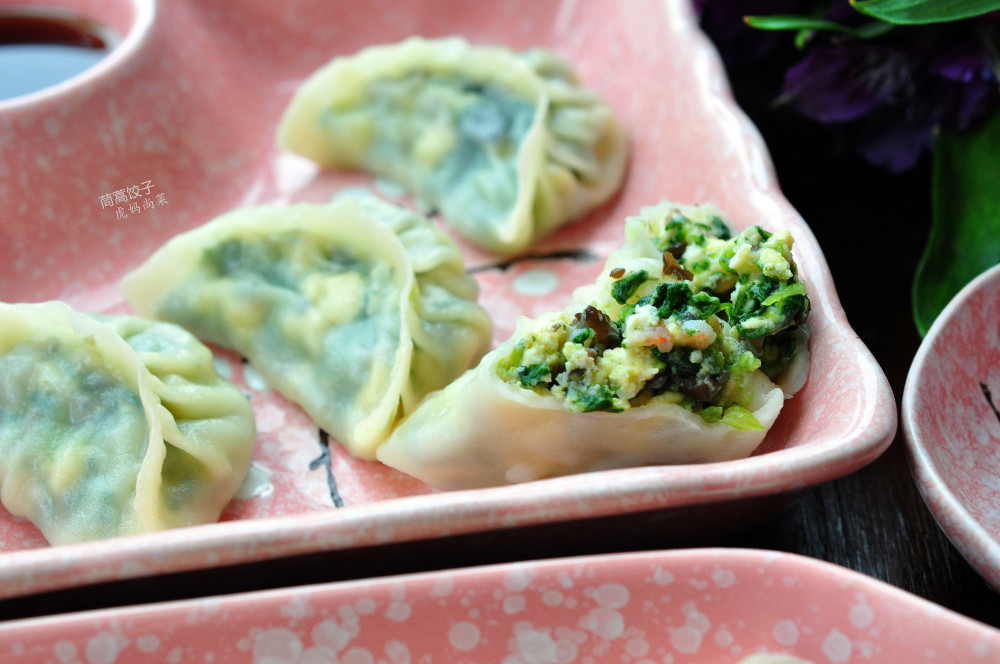 三月减肥这样吃,茼蒿馅饺子,极鲜的味道,极佳的低脂高