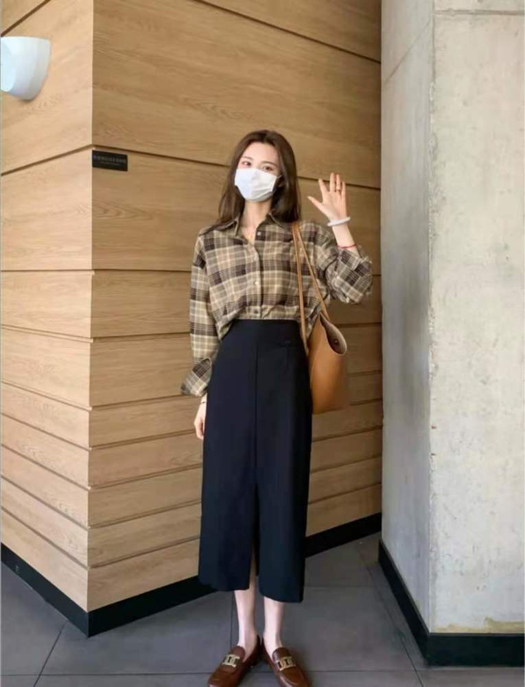 春天穿什么颜色裙子好看
