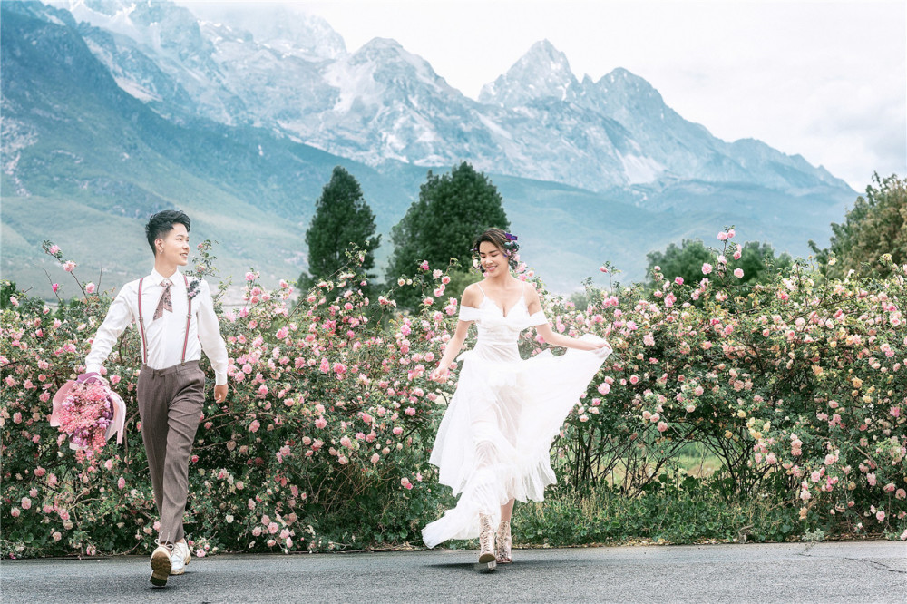 云南旅游拍婚纱照_云南旅游图片