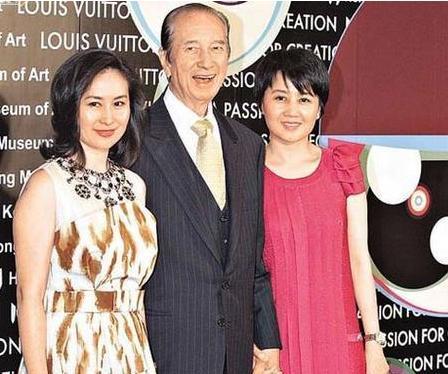 何超琼婚纱照_何超琼年轻照片(3)