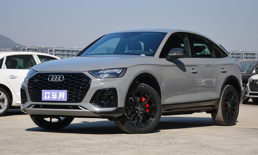 一汽奥迪q5l sportback动力方面,该车搭载2.