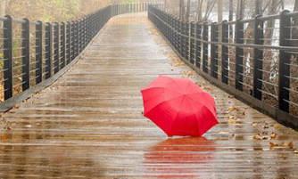 风停了剩尘埃飘落梦走了谁来叫醒我一场雨,一把伞,一条街,一个人行走.