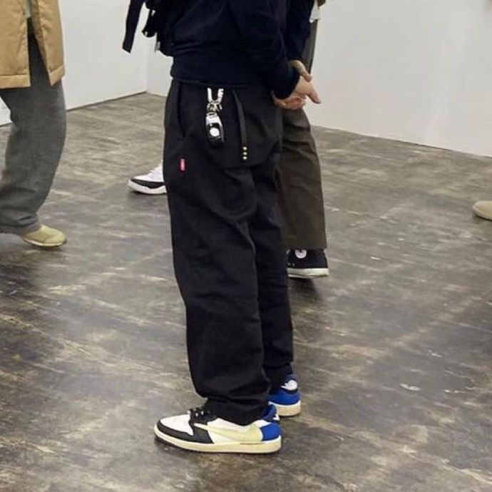 藤原浩 x ts x aj1三方联名又来了!倒钩的魅力难以拒绝_腾讯新闻