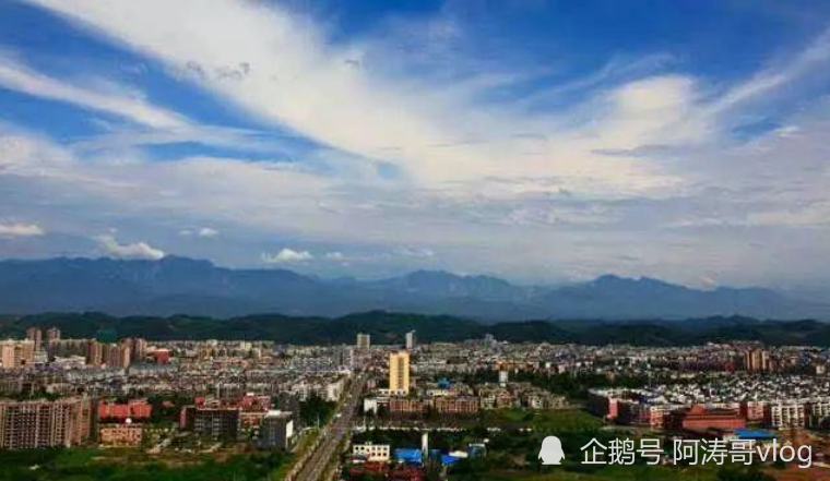 四川各市50年gdp_四川人均gdp(3)