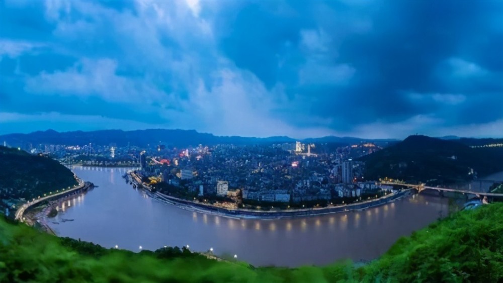 宜宾和绵阳 优先发展哪个城市对四川更有利