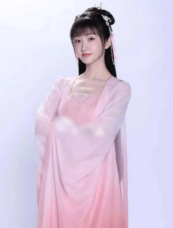 成毅《沉香如屑》造型曝光,应渊帝君太仙气,被帅一脸!