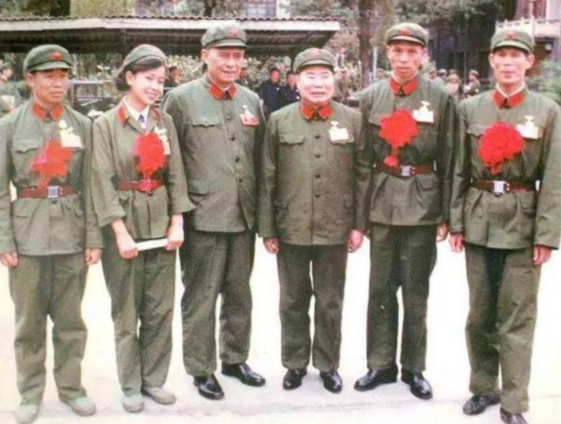 10年轮战期间,1985年,昆明军区至关重要,为何会被撤销