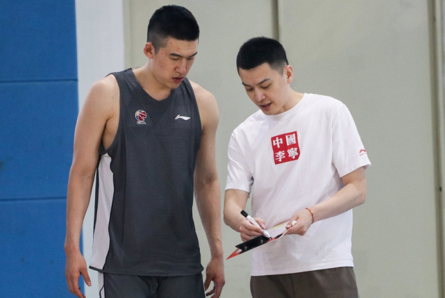 渐入佳境!付豪高效砍下12分 化身辽篮本土第5巨头