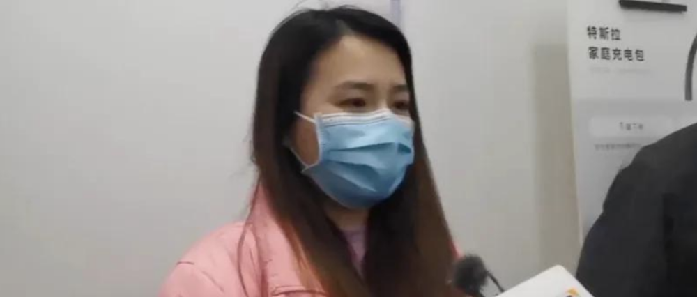 张女士表示,事故发生后,她多次与特斯拉4s店进行交涉,但对方一直推诿