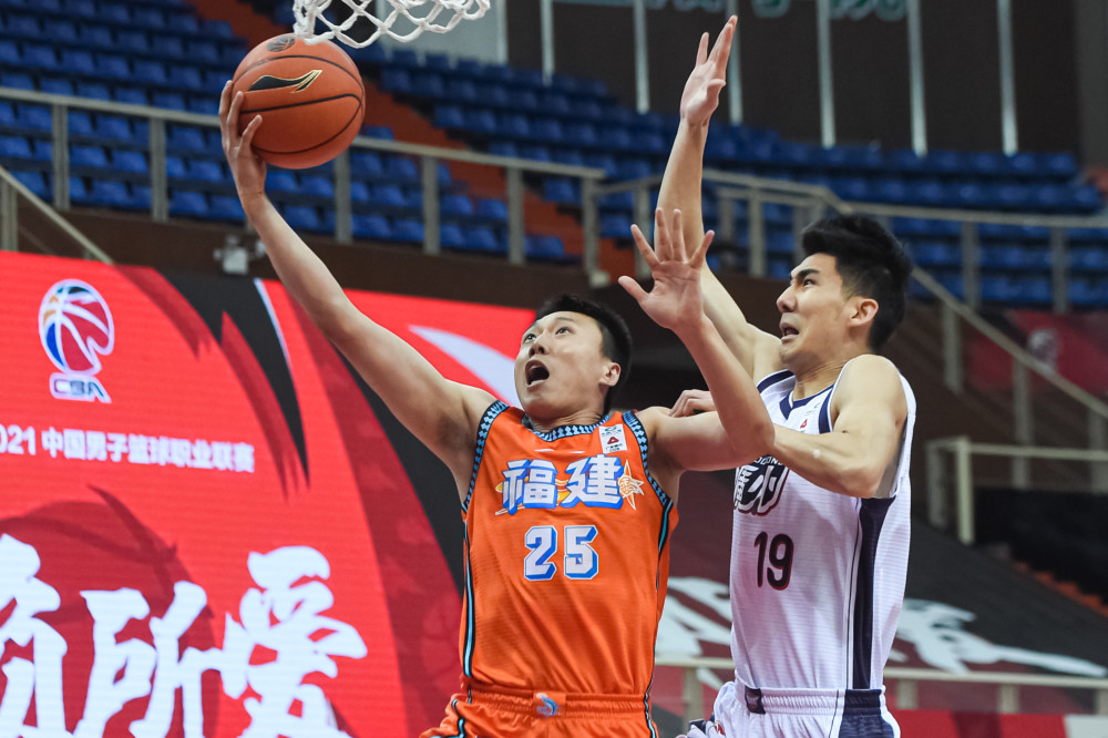(体育)篮球——cba第三阶段:福建豹发力对阵时代中国广州