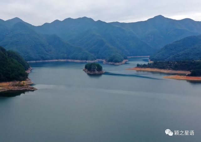 明溪之水,发源于浙江省绍兴市嵊州市彦坑村一带,是甬江之源.