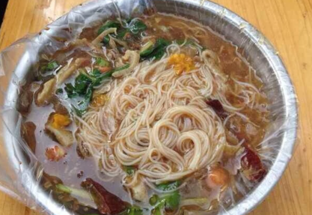 寻味特色小吃,这些你都吃过吗?鲜香味美的海南四大名粉