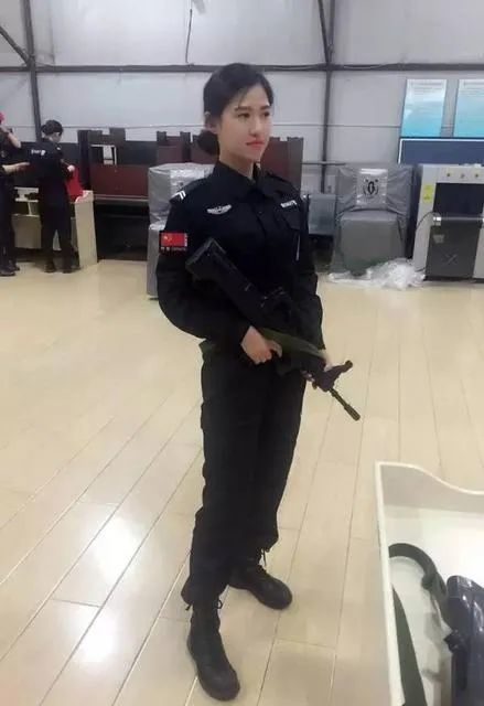 女辅警敲诈多名公职人员,网友们开始质疑!