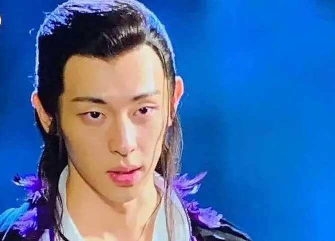 长相评价两极分化严重抛开香蜜滤镜邓伦是帅还是丑