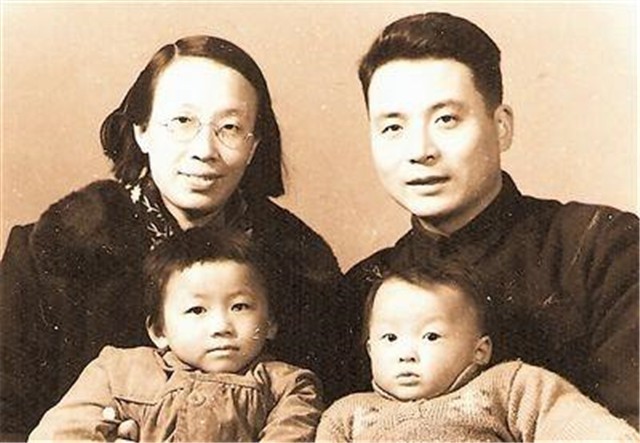 邓稼先妻子许鹿希:结婚33年分别十数载,一人撑起全家