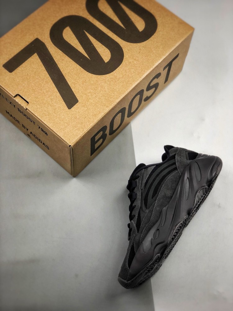 yeezy boost 700v2 "vanta" 黑魂/纯黑武士