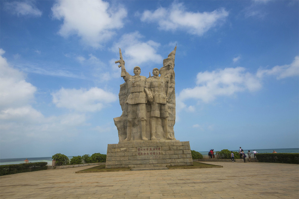 黄龙港的绿海滩临高角的纪念碑小众地也有大风景