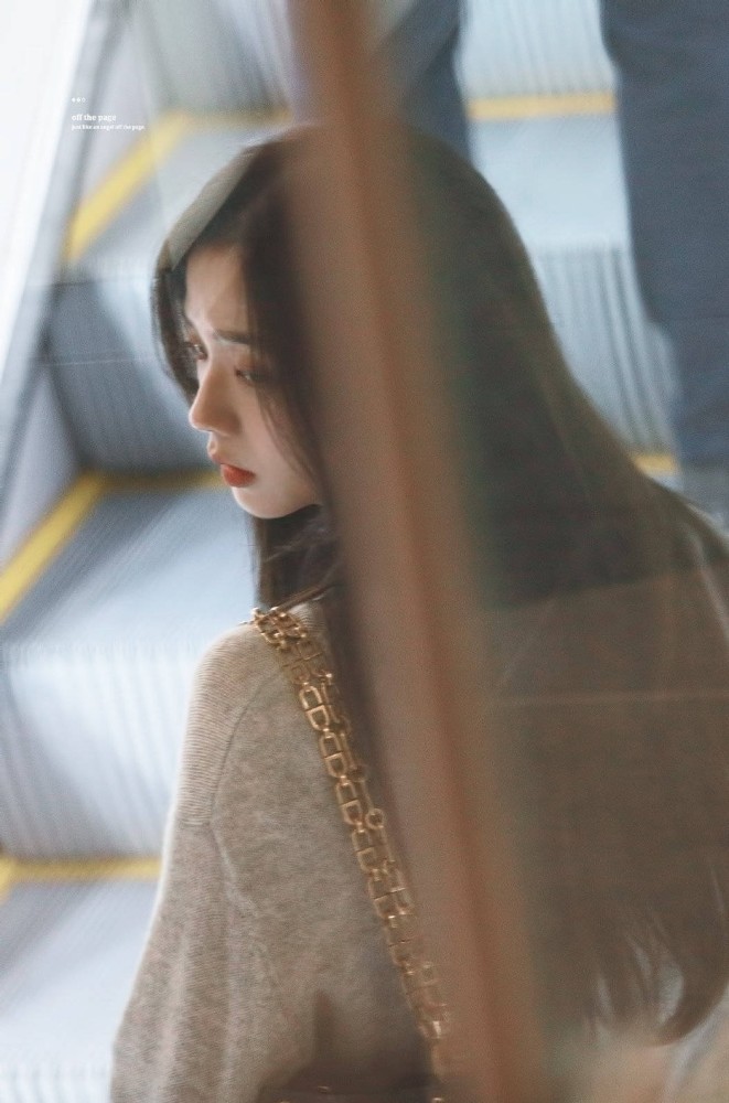 jisoo她受到的所有不公平待遇我都会用百倍的爱给她