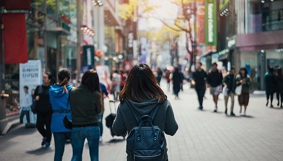 全球消失人口_消失人口回归图片