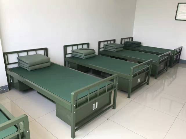 镜头下的中美俄三国军队的宿舍,区别一眼就能看出来