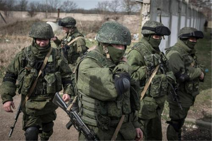 乌克兰东部大规模交火,8个旅猛轰俄边境,紧张时刻,俄罗斯表态