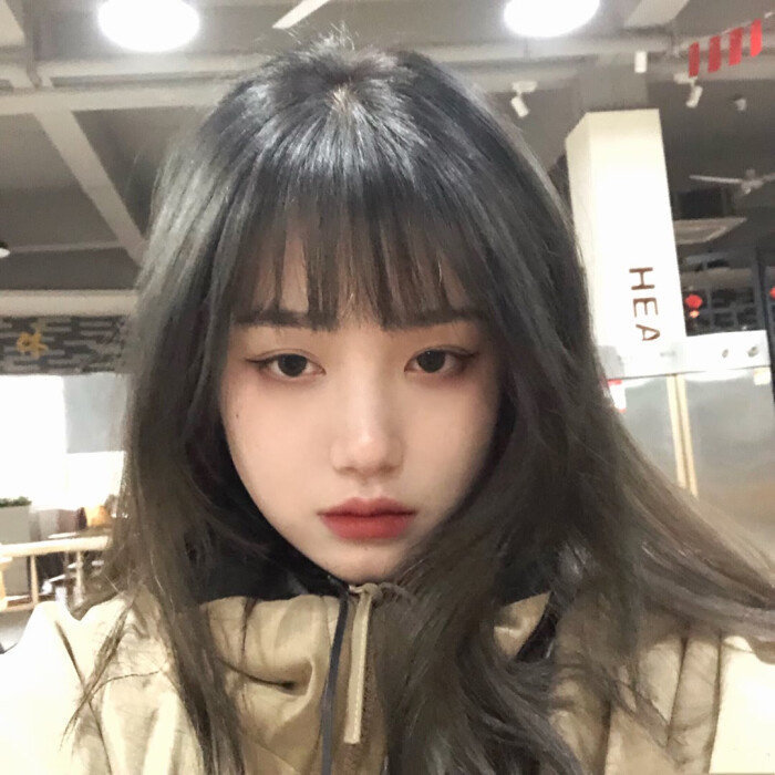 女生头像/在百无聊赖的日子里要学会取悦自己