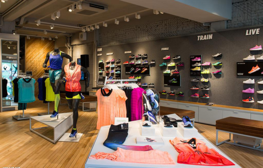 怎么提升实体店的业绩耐克阿迪达斯折扣店有经验