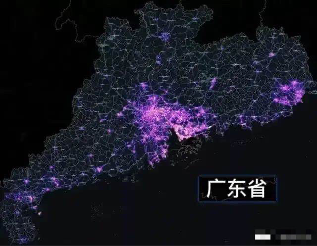 江苏广东夜景灯光图对比苏南与珠三角同样亮度