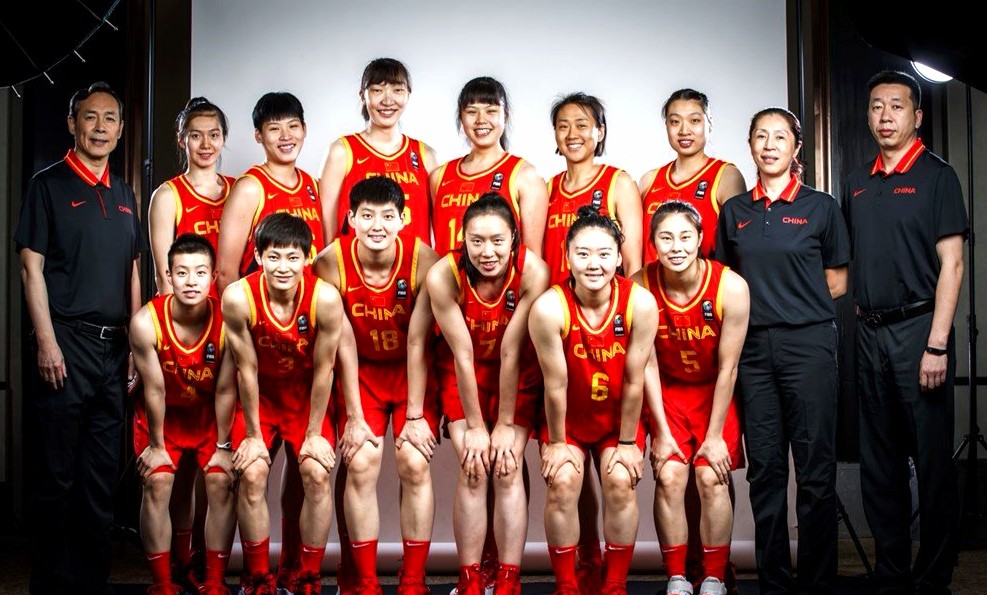 中国女篮集训名单出炉!两大国产奥尼尔强势入选,许利民带队冲冠