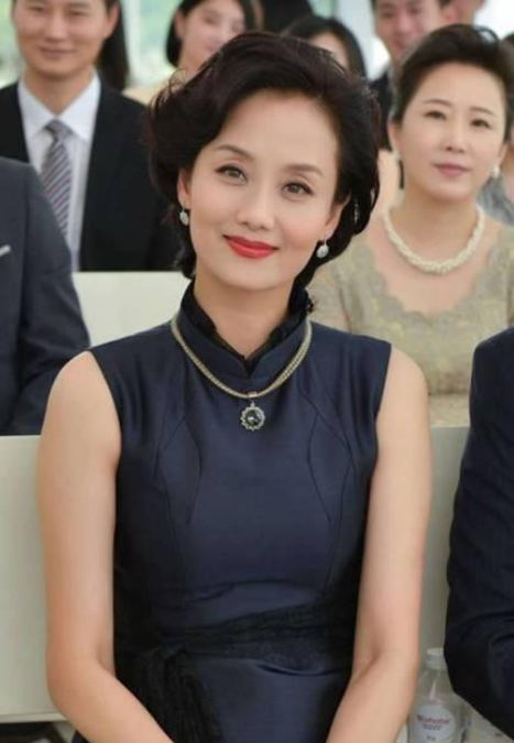 两人结婚之后也是生下了一个女儿,女儿取名金紫薇,也同样是一个非常