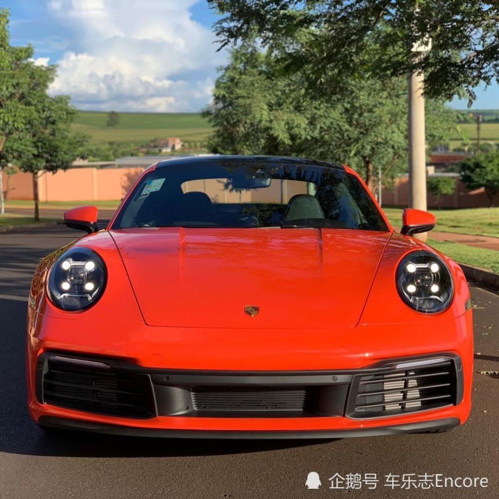 2021款保时捷911卡雷拉3.0t 992代版:385马力