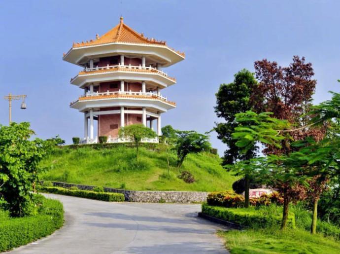 化州市是"中国化橘红之乡,风景优美,旅游观光的好地方