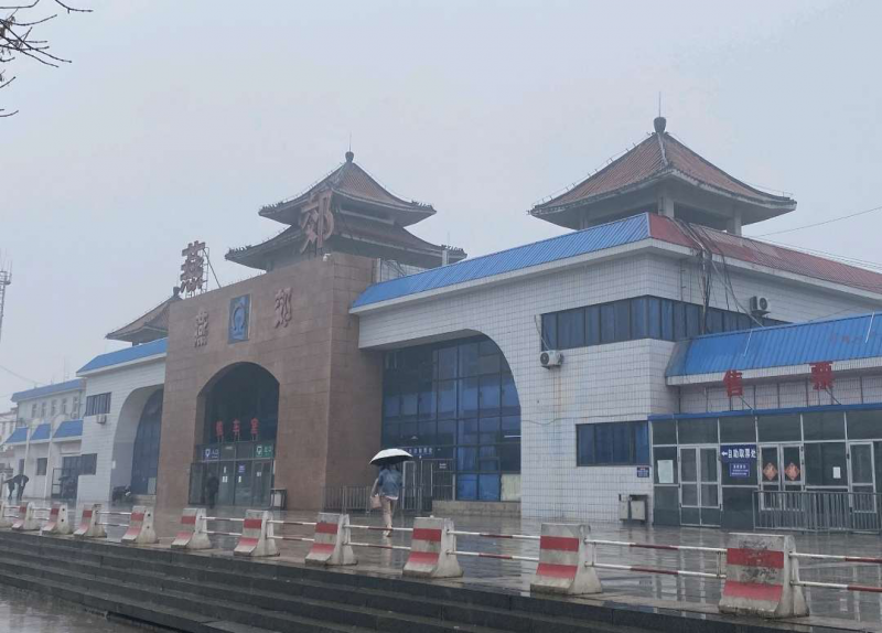 河北三河:燕郊火车站京唐城际铁路过渡站房将建成使用