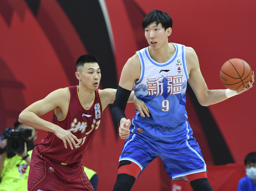 (体育)篮球——cba第三阶段:浙江稠州金租对阵新疆伊力特