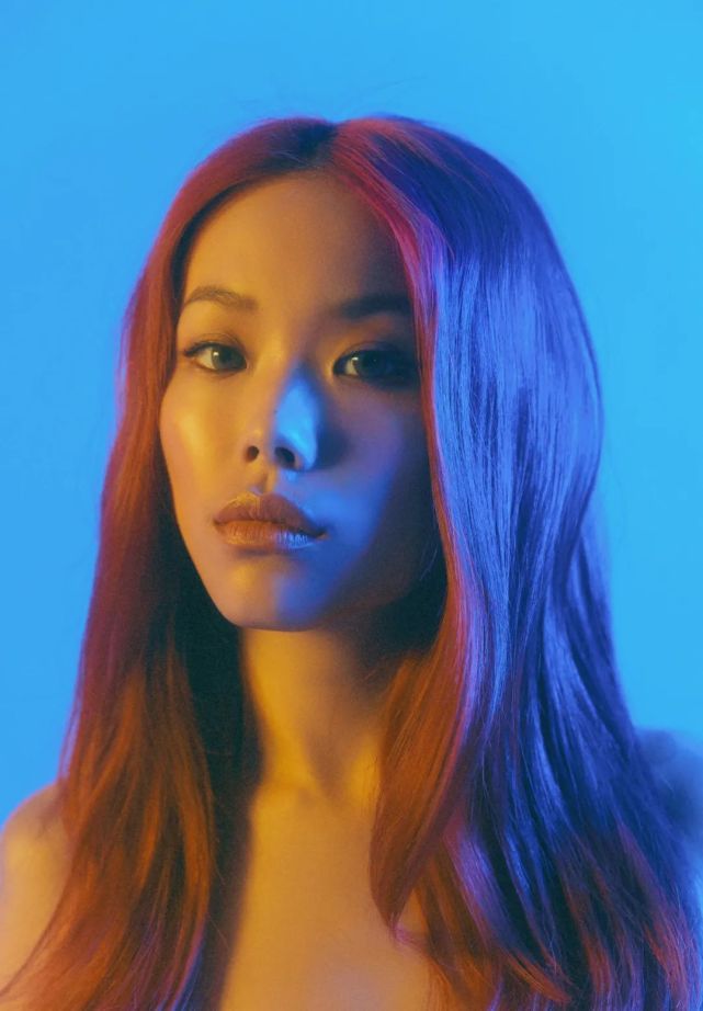 乃万、vava、万妮达、刘柏辛到底谁才是中国第一女rapper？腾讯新闻 