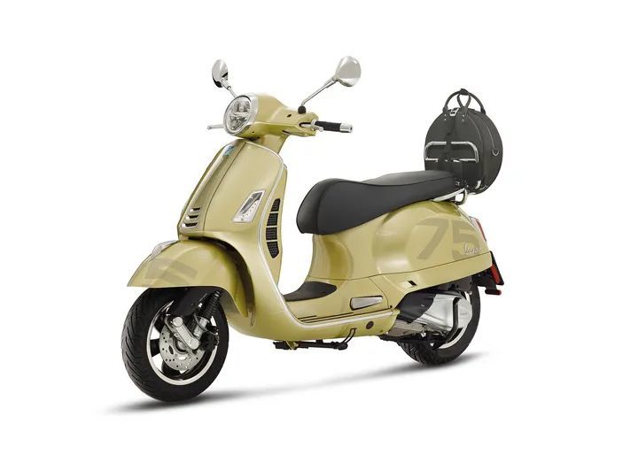 新车谍报:vespa primavera 与 gts 75th限量版踏板摩托车