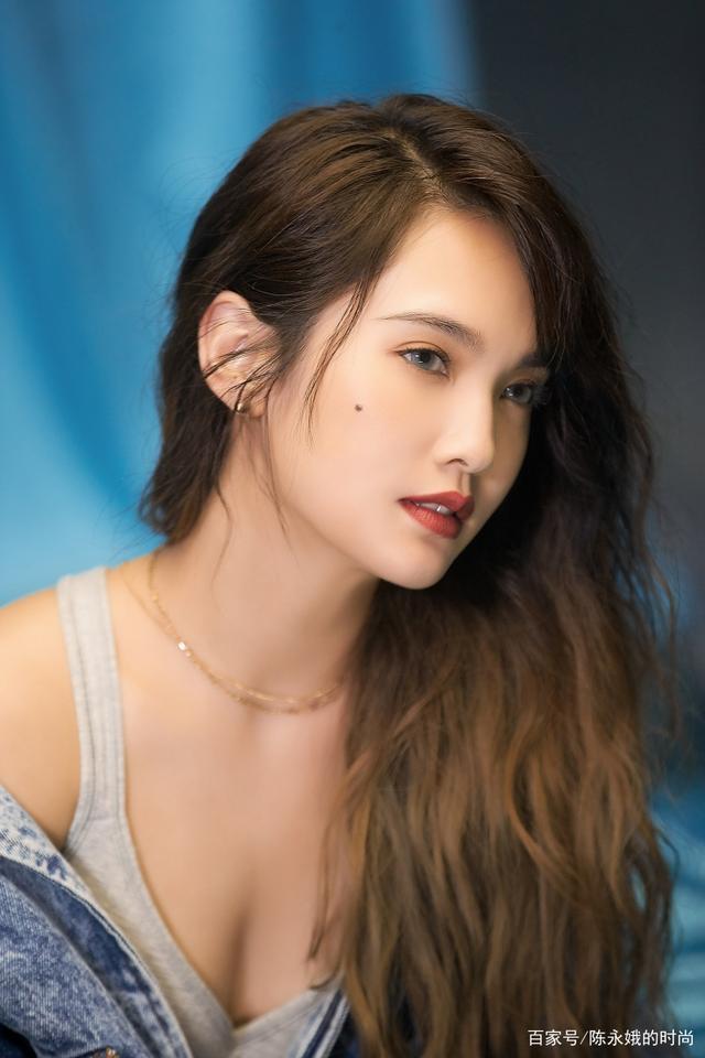 杨丞琳高清手机壁纸