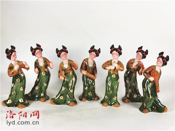 唐宫夜宴带火洛阳唐三彩销售三彩小镇重塑胖妞