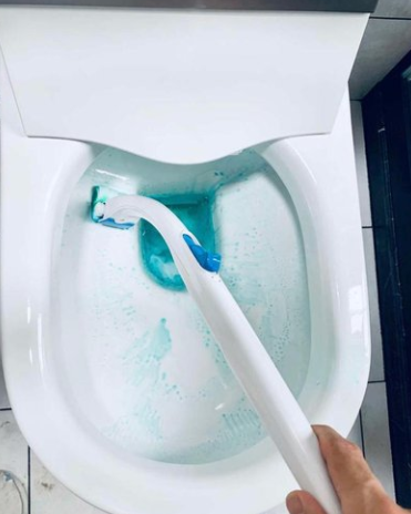 马桶冬天冻了怎么办啊?